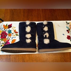 Koolaburra by Ugg “Victoria” Navy Blue Boots. Womens Ladies Size 12 NEW